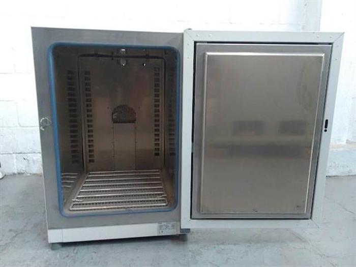 Used Thermo Scientific Heratherm OMH 180-S Oven