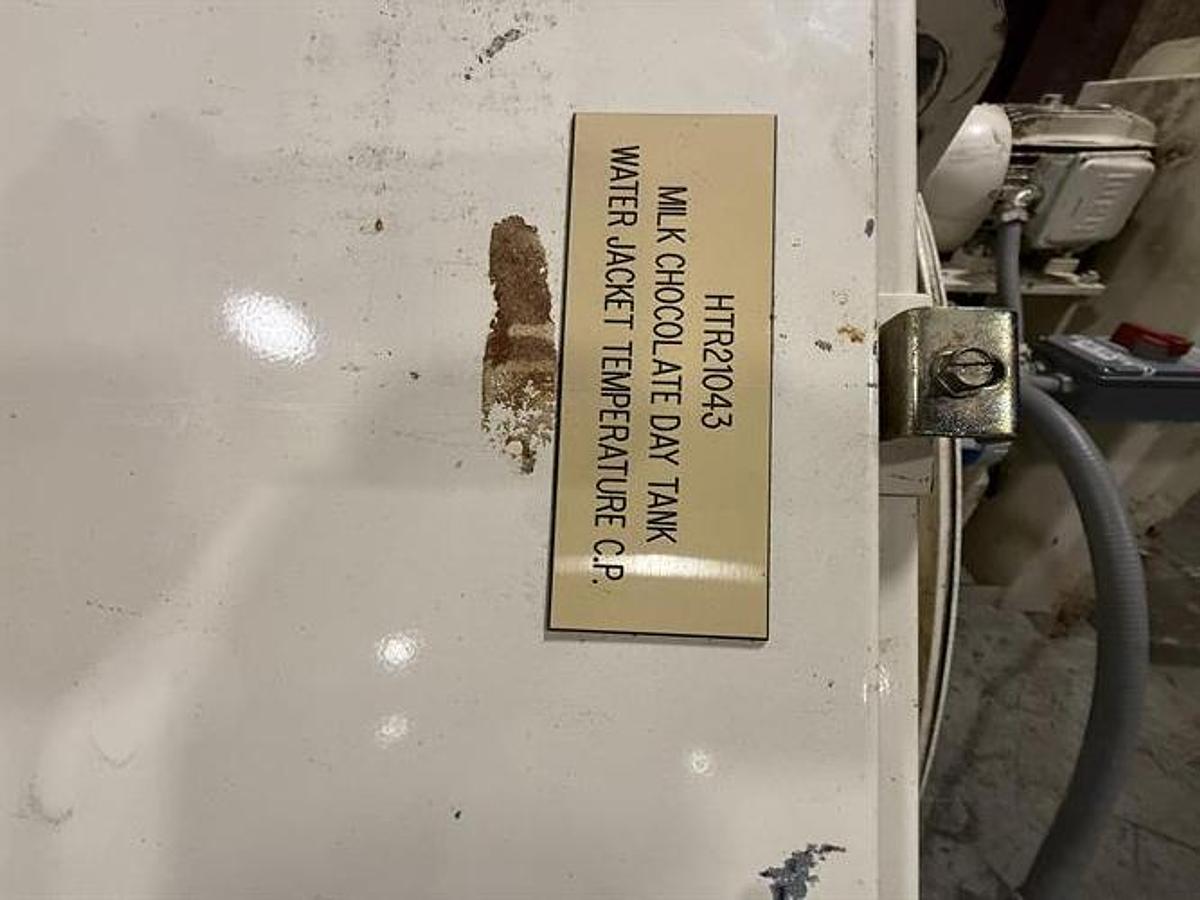 Used McCarter 14,500 lb Jacketed Vertical Agitated Chocolate Tank