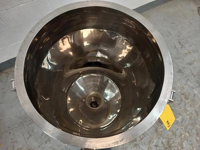 Used Stainless steel  26 gallon jacketed pressure tank