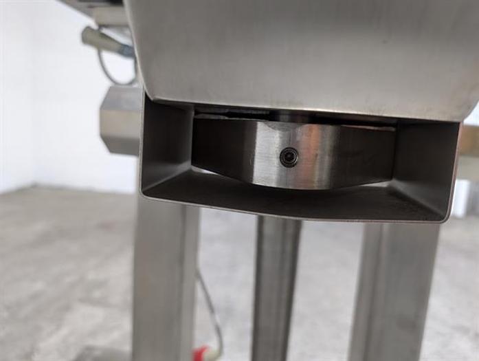 Used Fette turret lift cart