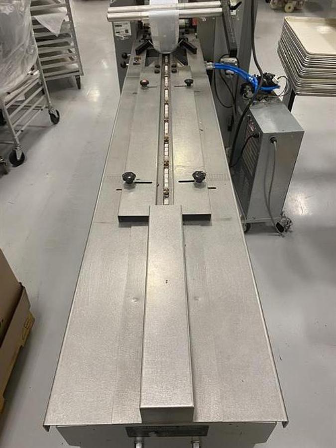 Used Bosch Stratus Horizontal Flow Wrapper