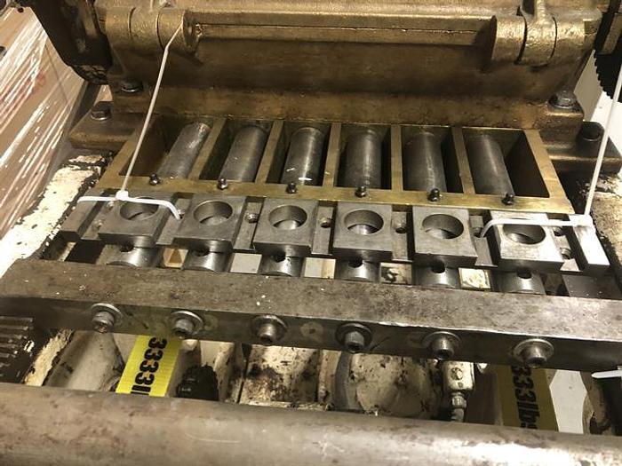 Usado 16" Wire Cut Extruder