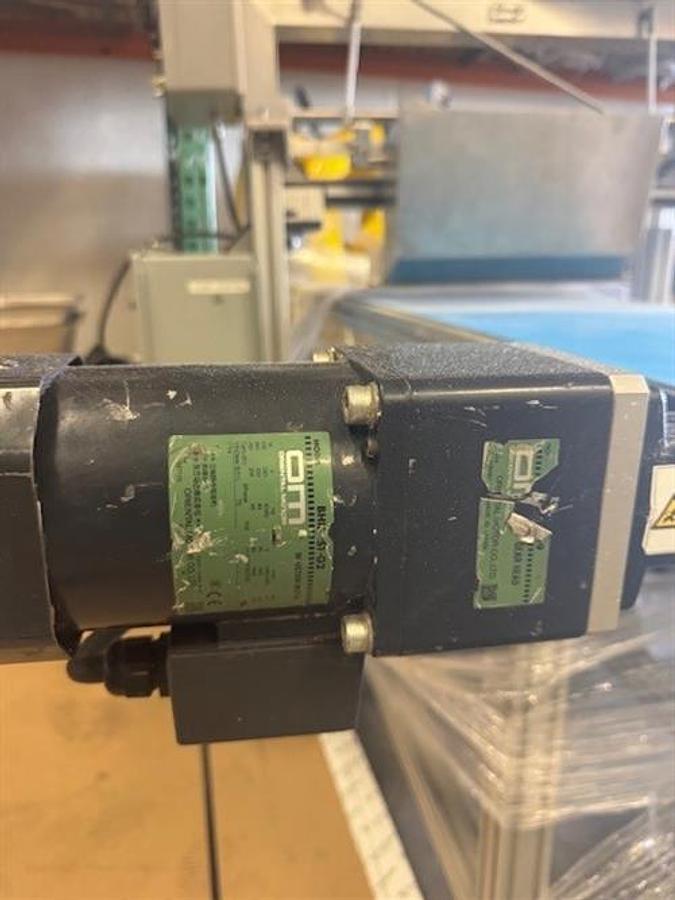 Used Woody 16" Stringer with Conveyor