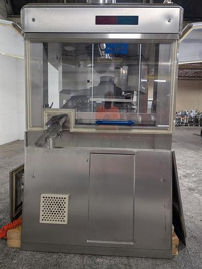 Used Fette model 3090 P 3090 C 61 station tablet press