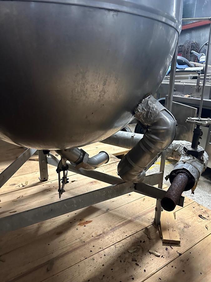 Used Lee 150 Gallon Stainless Steel Jacketed Cooking Kettle with Removable Basket