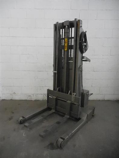 Used Lakso 73 model  trucks lifts