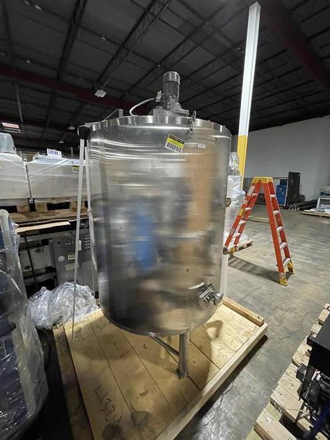 Used Walker 320 Gallon SS Jacketed & Agitated Tank