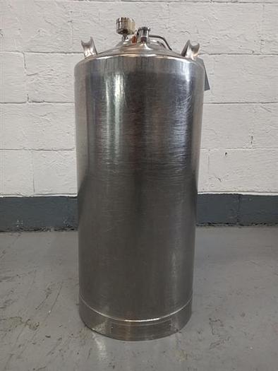 Used Stainless steel  10 gallon pressure tank