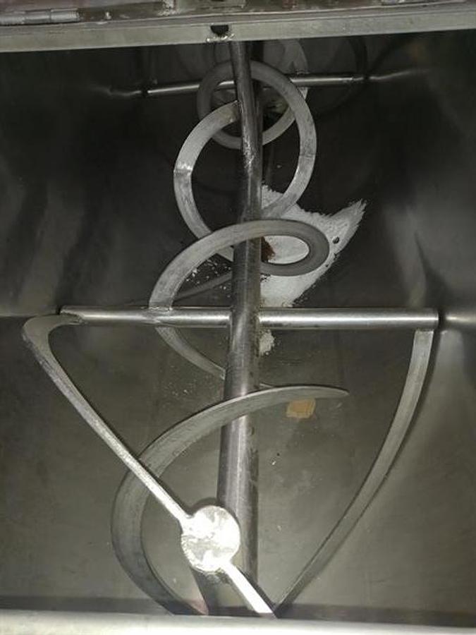 Used 80 Cu Ft stainless steel double ribbon blender