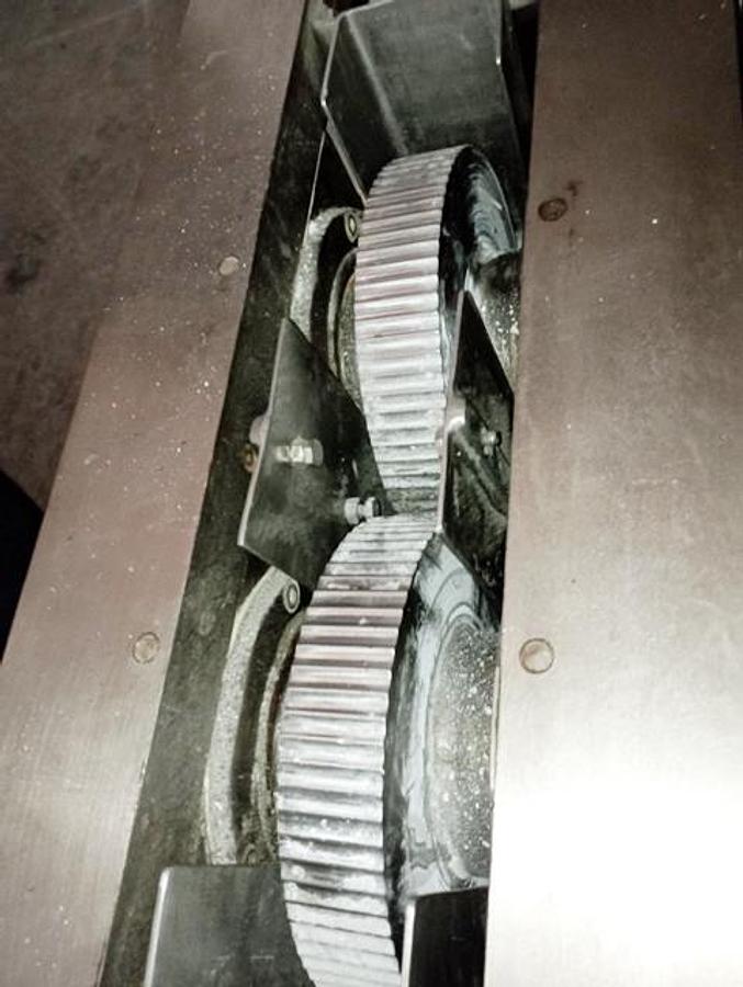 Used Fitzpatrick model C-8540 stainless steel chilsonator