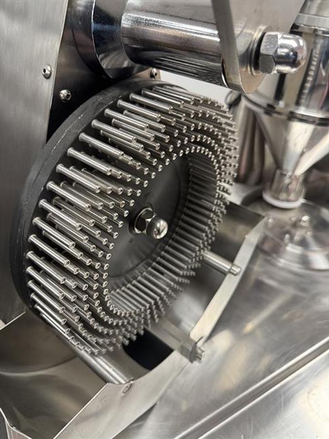 Used SNTJ-C Semi-Auto Capsule Filler