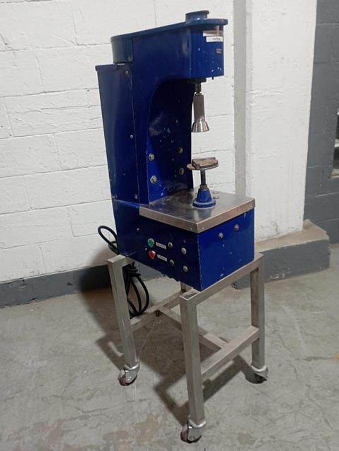 Used De Vecchi semiautomatic capper