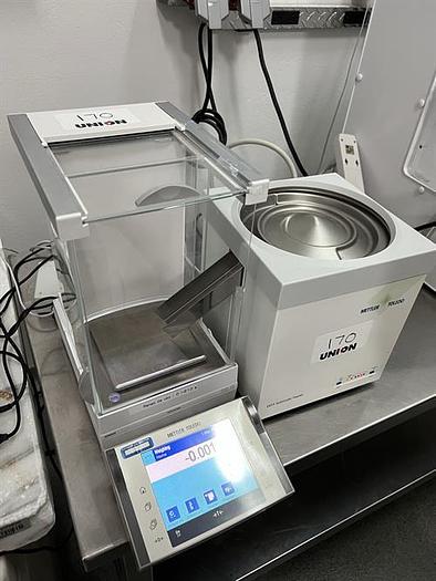 Used Mettler Toledo model XP603S analytical scale with LV11 automatic feeder