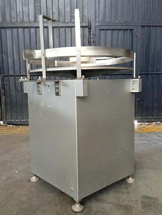 Used Stainless steel 31” accumulating table