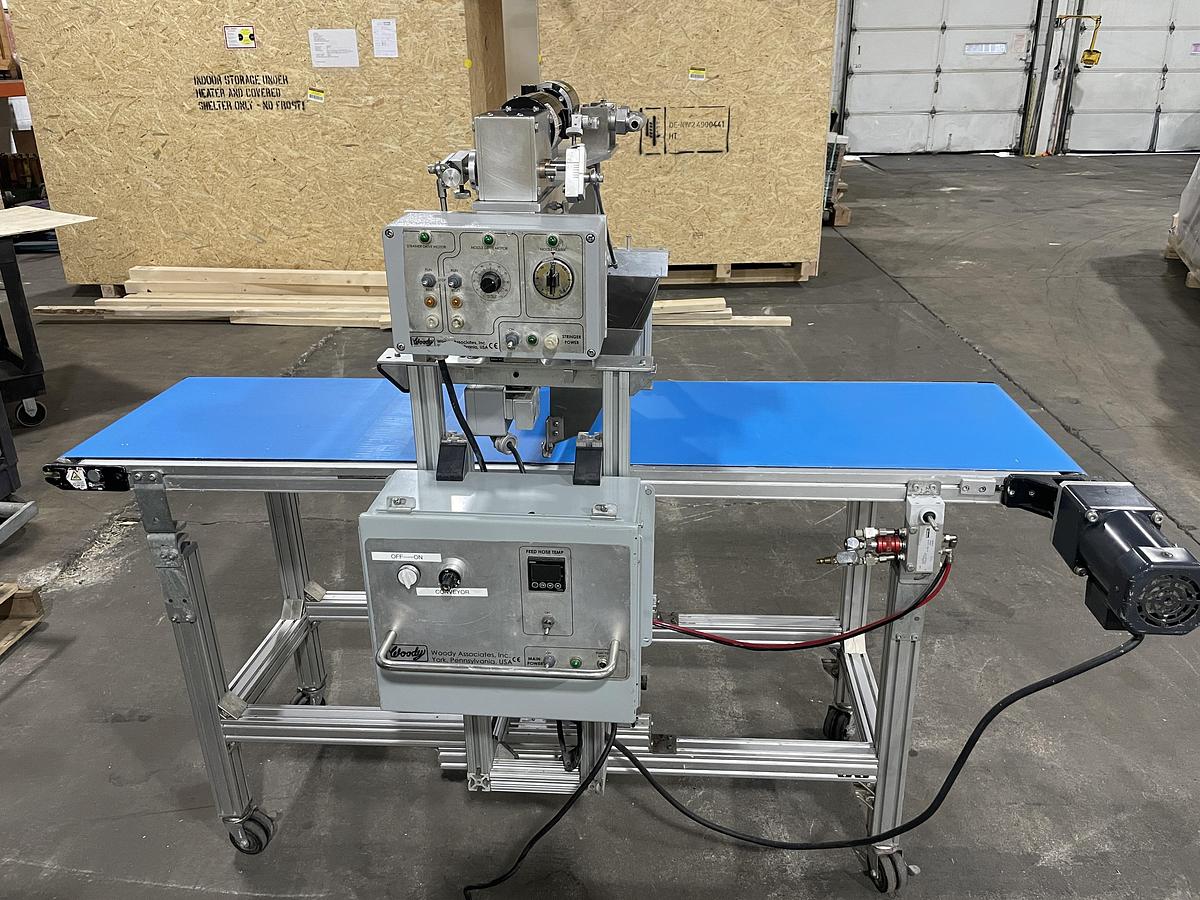 Used Woody 16" Stringer with Conveyor