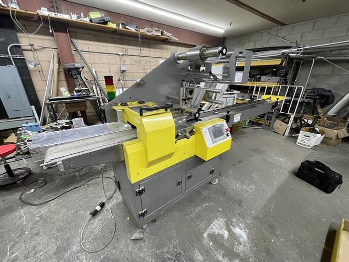 Used Italwrap Minitronic 400 Servo Driven Flow Wrapper