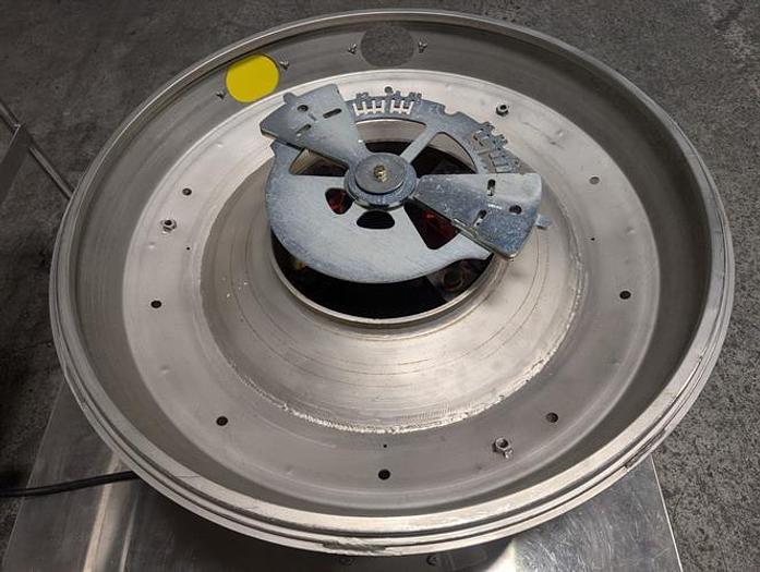 Usado Sweco model MX48Y686EPP4SDSETLWC  48" diameter single deck sifter (base only)