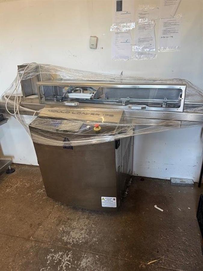 Used Selmi 175 Mold Loader