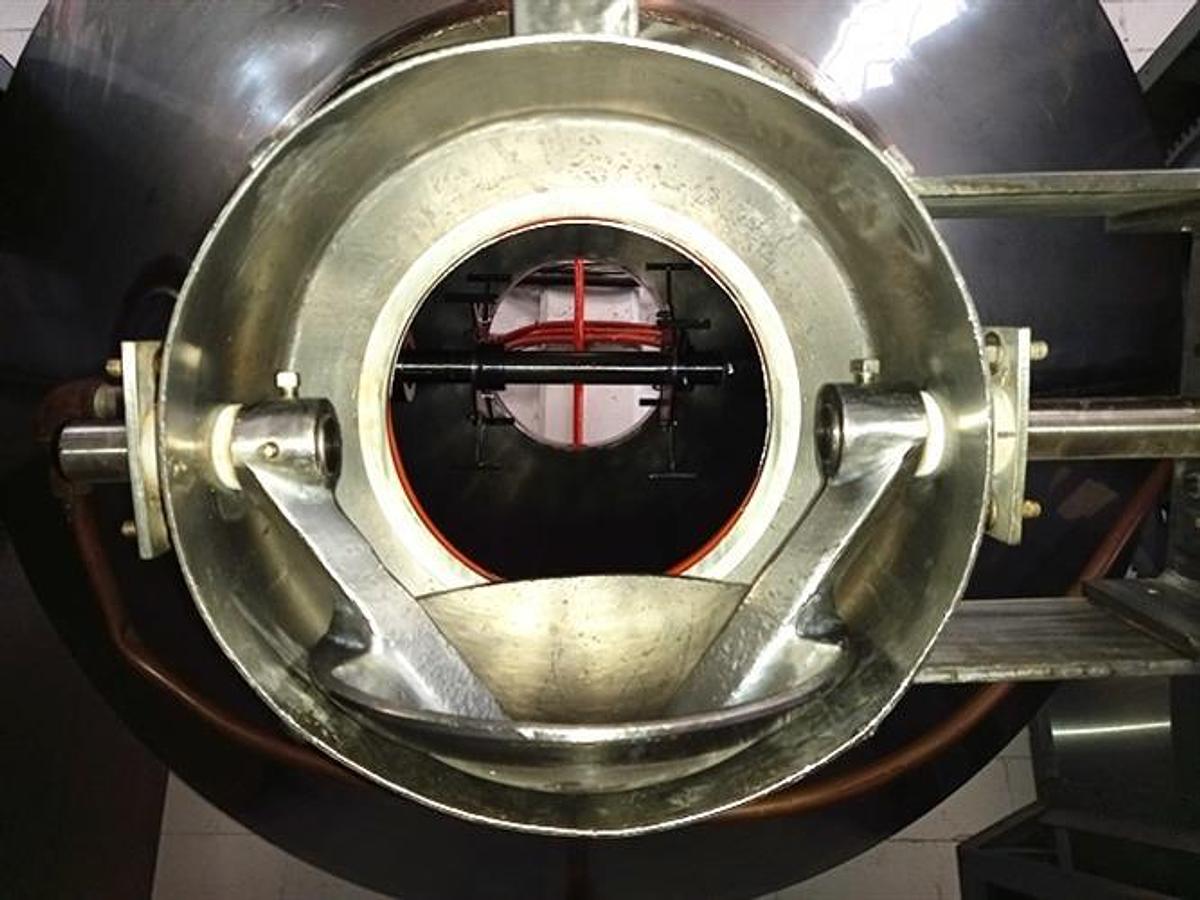 Used Gemco 30 cubic foot stainless steel jacketed double cone blender