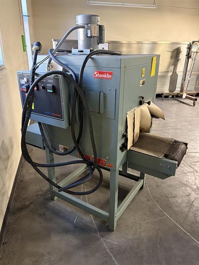 Used Shanklin Model T6H Shrink Tunnel