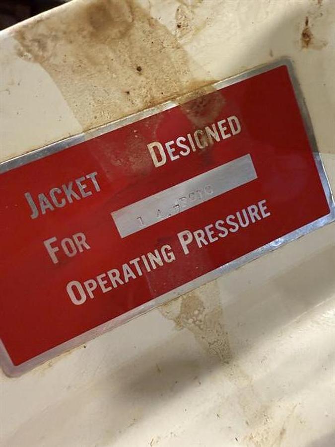 Used McCarter 20,000 lb Jacketed Vertical Agitated Chocolate Tank