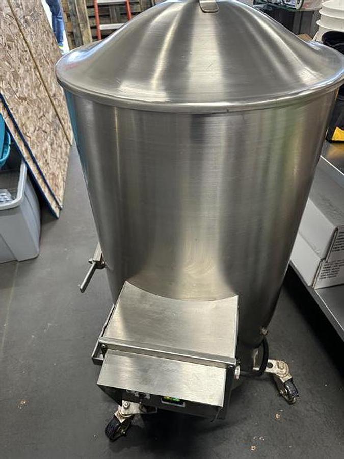 Used Savage 200-lb Stainless Steel Chocolate Melter