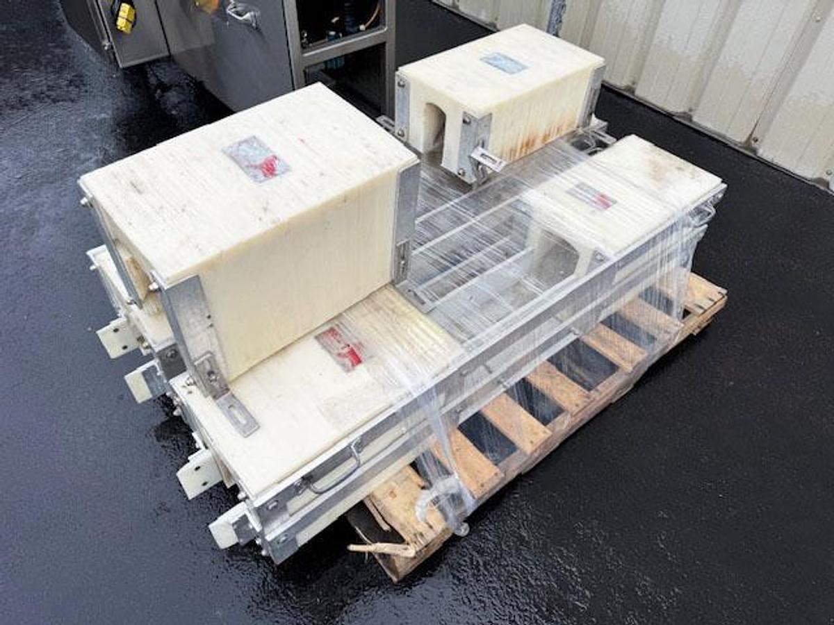 Used Carleton Helical Technologies Ionized Air Rinser