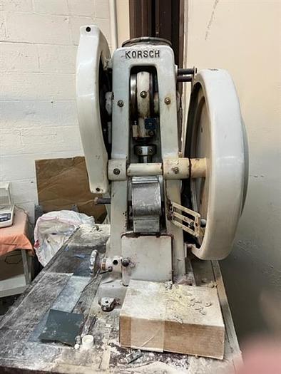 Used Korsch EK single station tablet press