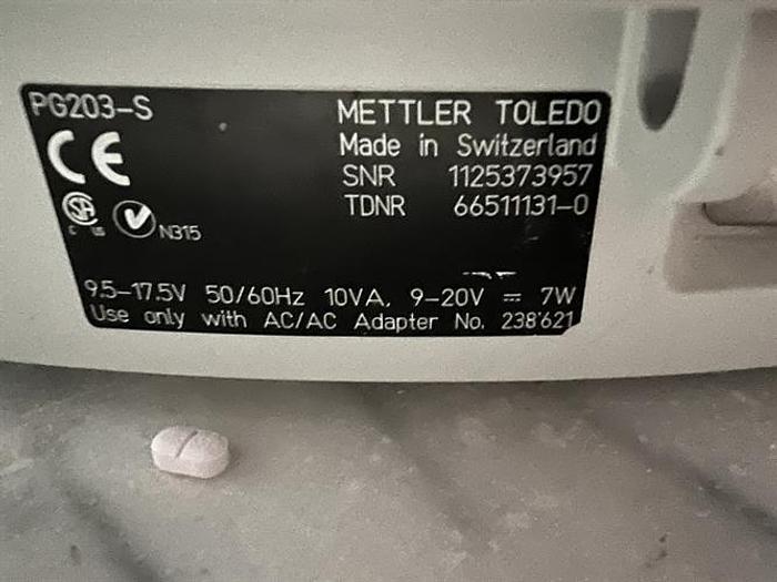 Used Mettler Toledo model PG203-S analytical scale with LV11 automatic feeder