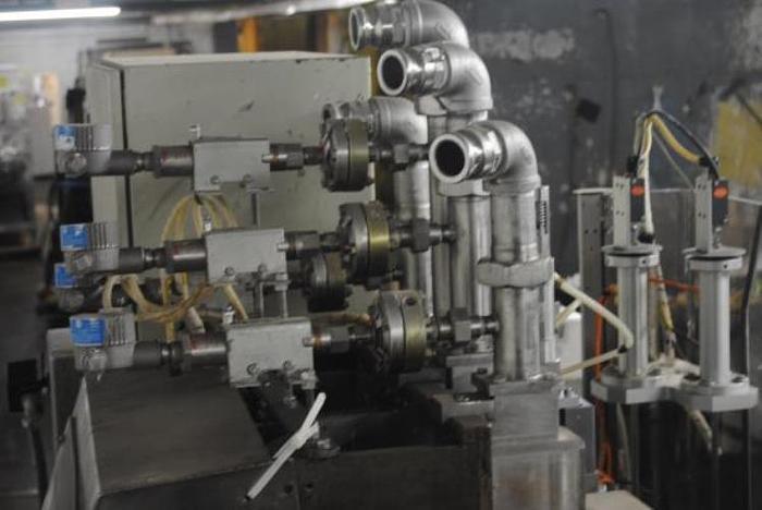 Used Arenco model AM2000 Hot Air Tube Filler and Sealer