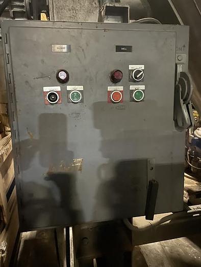 Used 10 Cu Ft SS V blender with liquid/solids bar