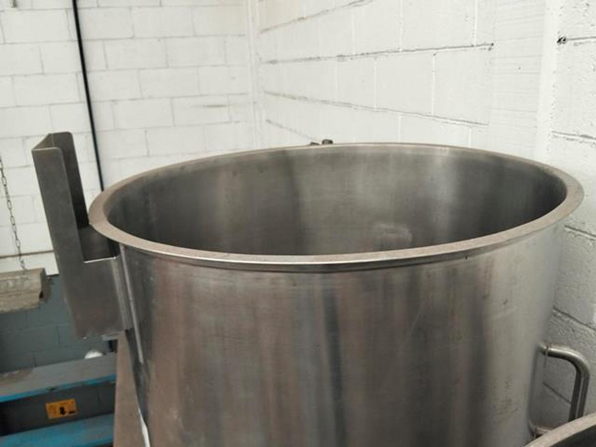 Used Accurate Manufacturing 150 gal stainless steel tank