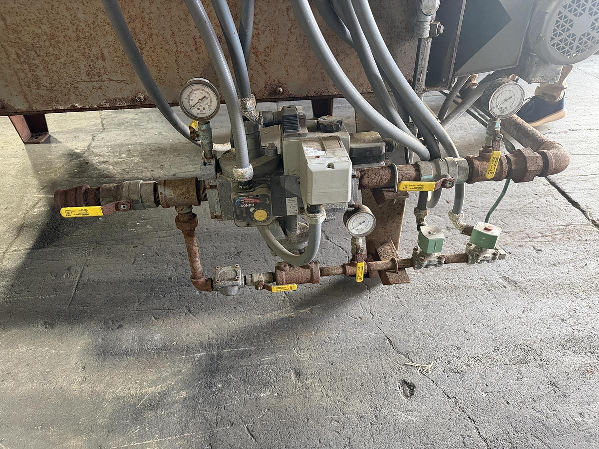 Used AC Horn model 322-M 1,000 lb/hr 3-bag Dry Nut Roaster