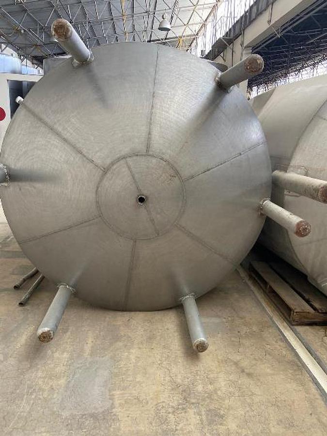 Used Stainless steel 14,000 liter tank