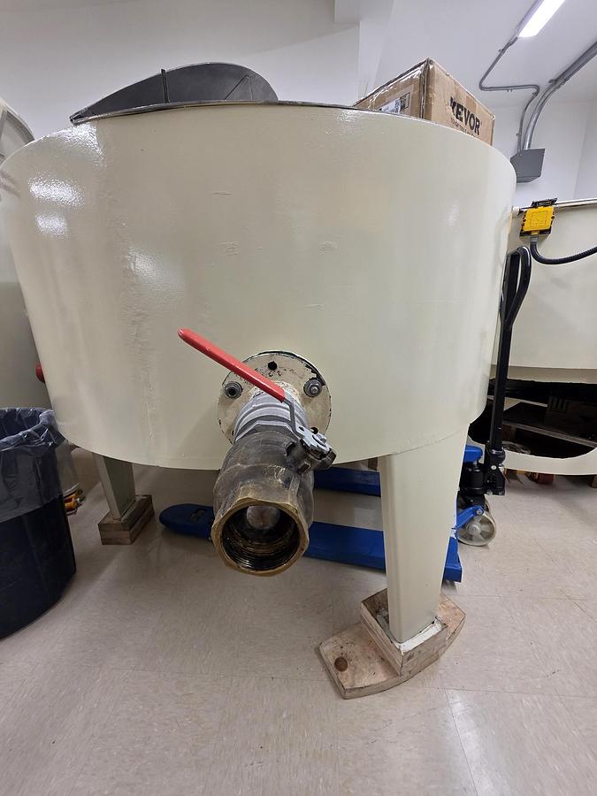 Used Low & Duff 1000 kg Carbon Steel Chocolate Melter