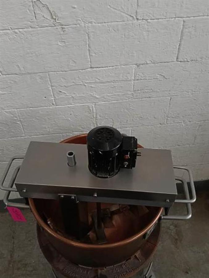 Used Savage #20 Gas Stove with Copper Kettle and Portable Agitator