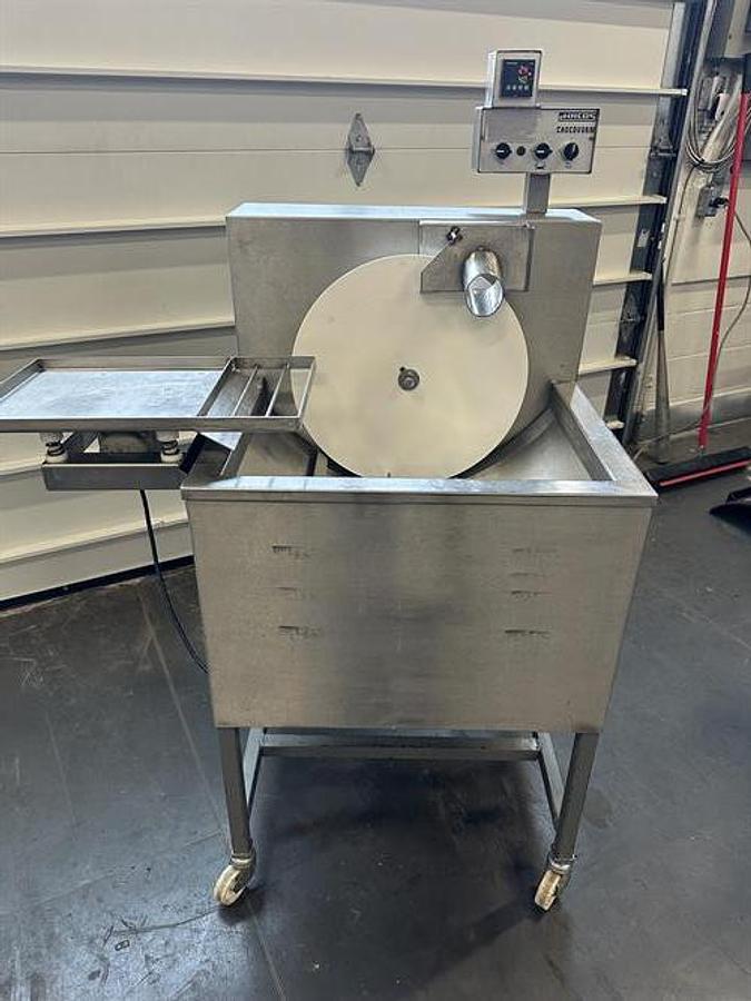 Used Hacos Chocoform 40-lb Tempering Machine