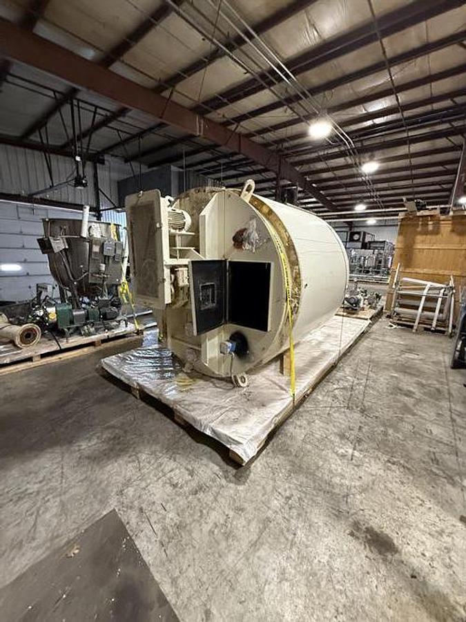 Used McCarter 20,000 lb Jacketed Vertical Agitated Chocolate Tank