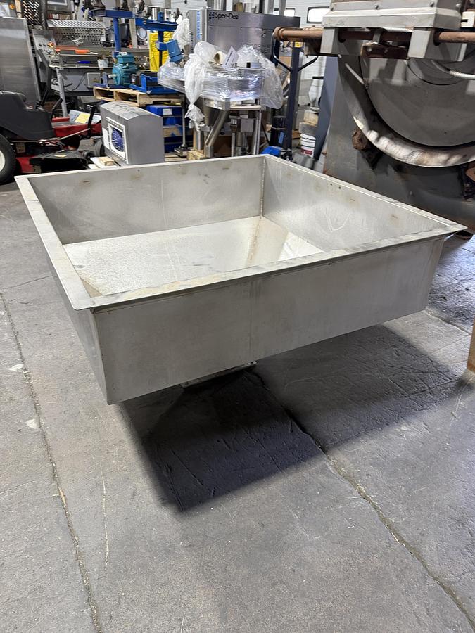 Used AC Horn model 322-M 1,000 lb/hr 3-bag Dry Nut Roaster