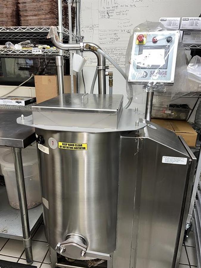 Used Savage 200lb Auto Tempering Molding Station