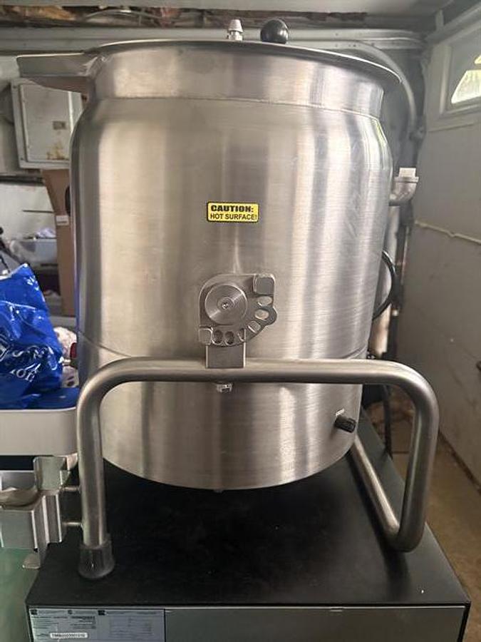 Used Savage 0937-50 5-Gallon SS Electric Fudge Mixing Kettle