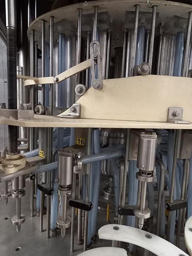 Used Laub Hunt Stainless steel 16 head rotary filler