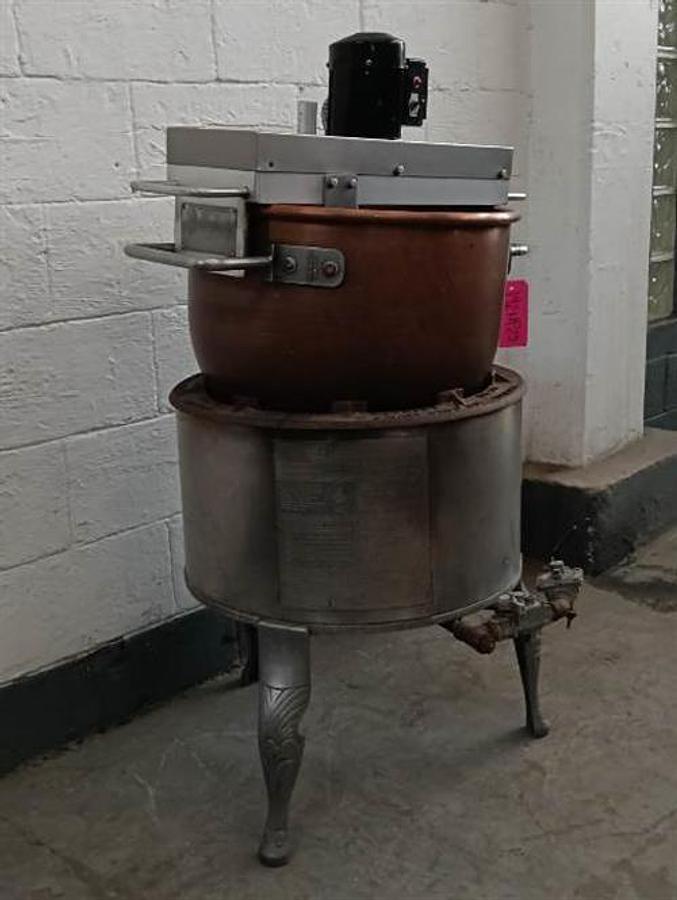 Used Savage #20 Gas Stove with Copper Kettle and Portable Agitator