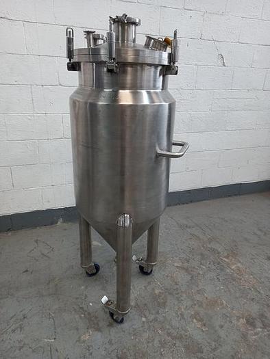 Used Stainless steel  26 gallon jacketed pressure tank