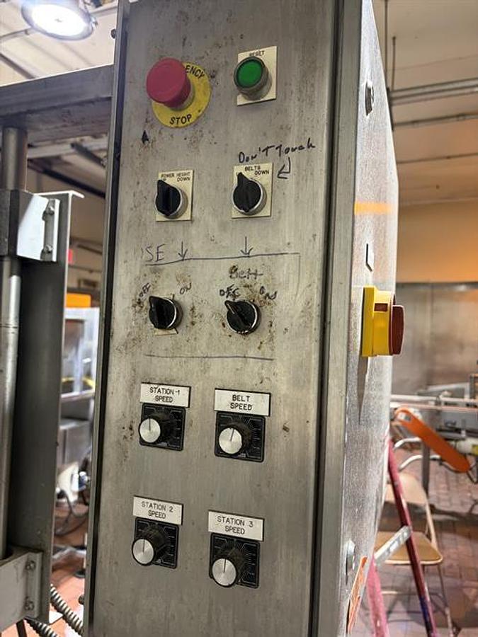 Used Fluid Packaging Solutions 6 Spindle Capper