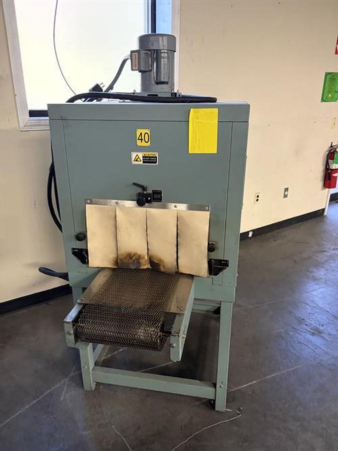 Used Shanklin Model T6H Shrink Tunnel