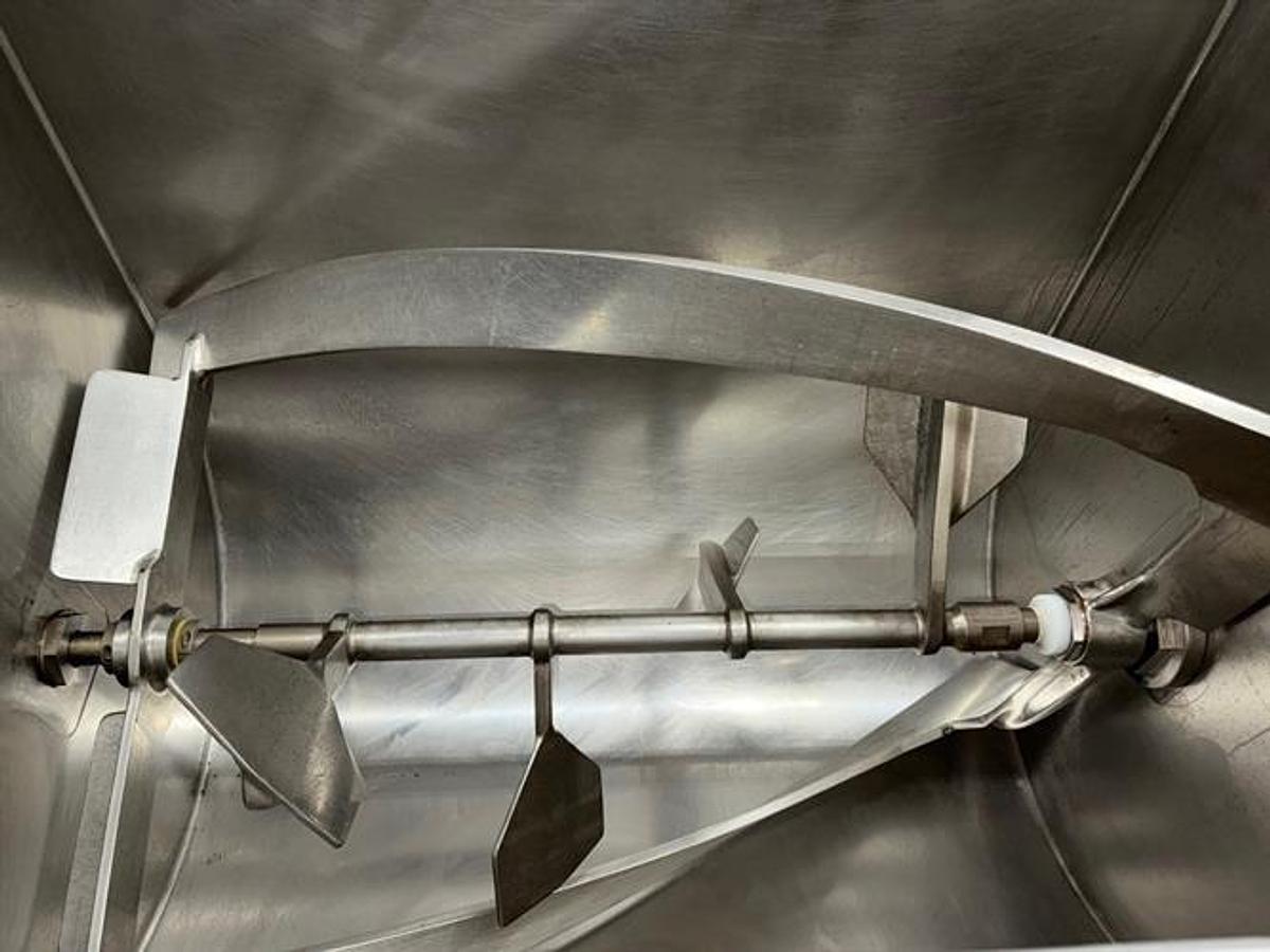 Used Leland SW Model 1-1200DA90-H 35 CF Paddle Blender