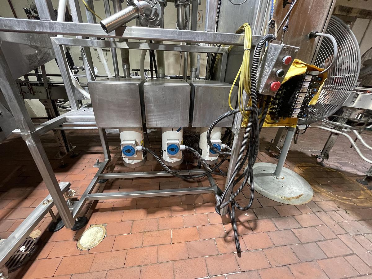 Used Fluid Packaging Solutions 3 Pump Filler