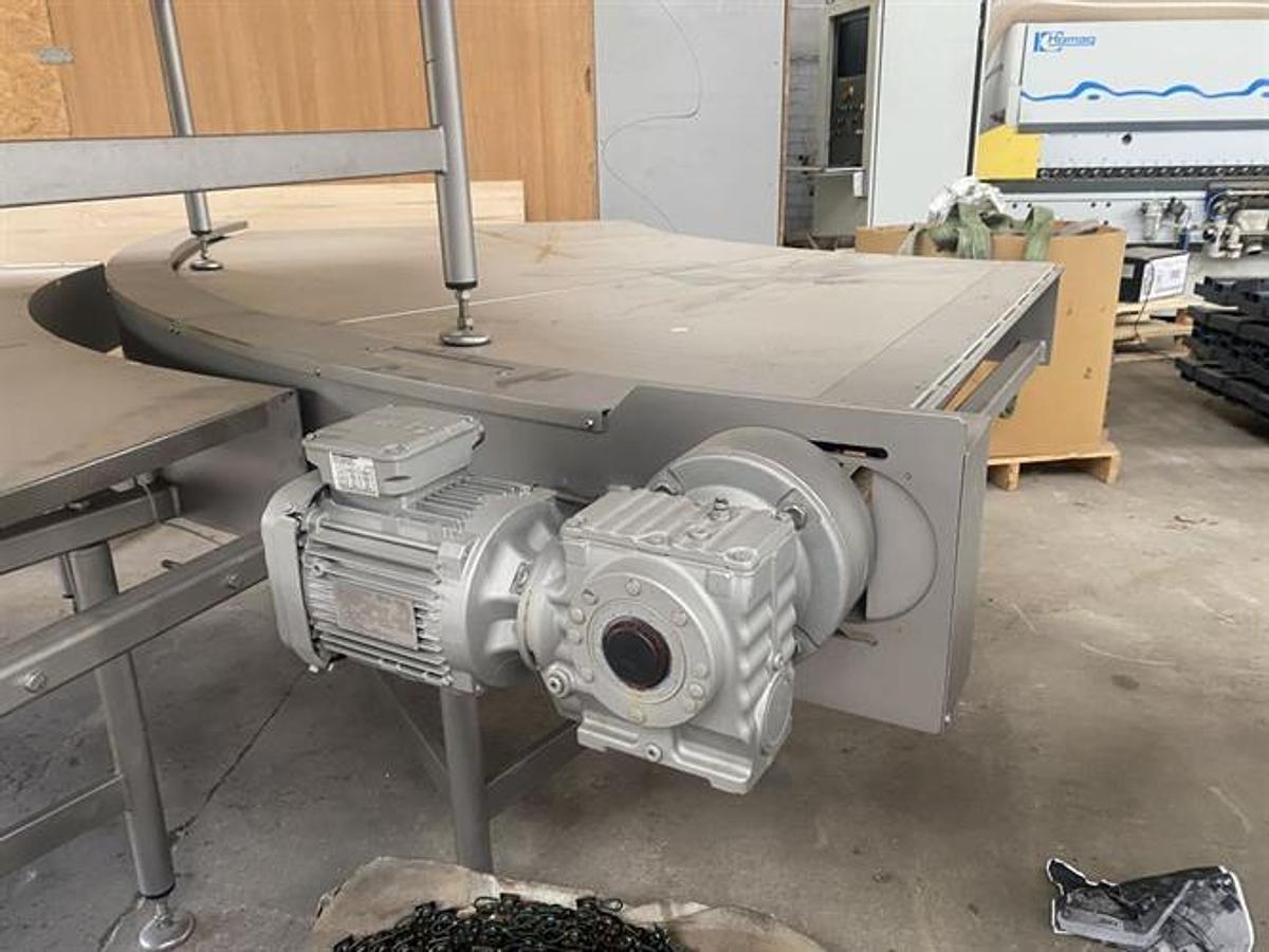 Used Sollich 1400 mm 180 degree Turn Conveyor