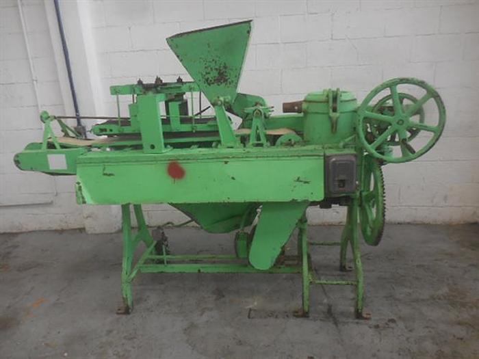 Used MERROW CUT ROLL EXTRUDER